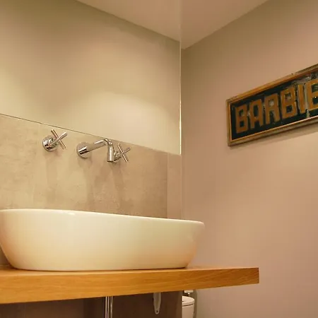 Bed and breakfast Banco 19 *